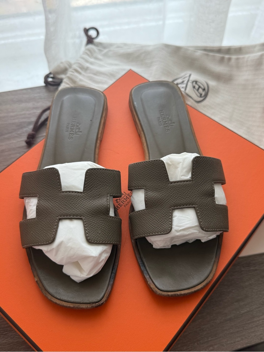 Hermes Oran Sandals Etoupe Color Epsom Leather Size 37 AUTHENTIC